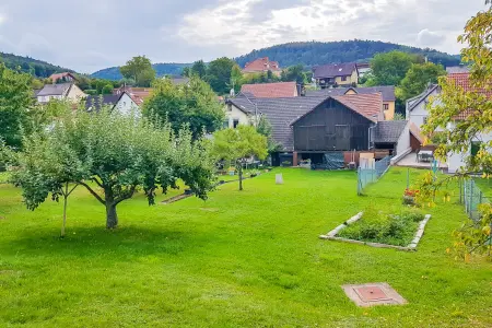 der Immobilie: Haus, Scheune, viel Grundstück, Platz, Ruhe, Burgblick... Ist hier in Breuberg alles zu haben! (Foto)