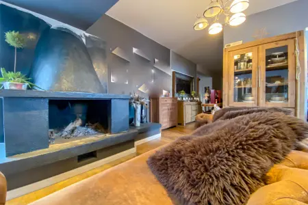 Kamin der Immobilie: Charmantes Penthouse-Feeling: Großzügige Wohnung mit Dachterrasse in Reinheim (Foto)