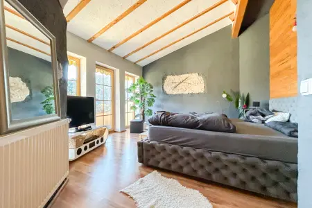 der Immobilie: Stilvolle Doppelhaushälfte mit traumhaftem Ausblick und Photovoltaikanlage! (Foto)