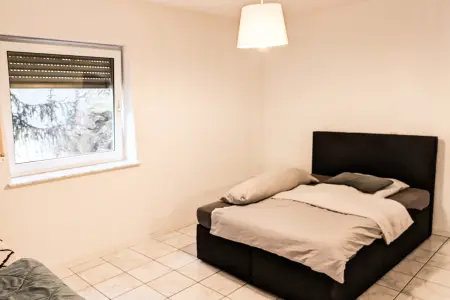 Schlafen der Immobilie: 2-Zimmer-Eigentumswohnung in ruhiger Lage – geeignet für Selbstnutzer oder Kapitalanleger! (Foto)