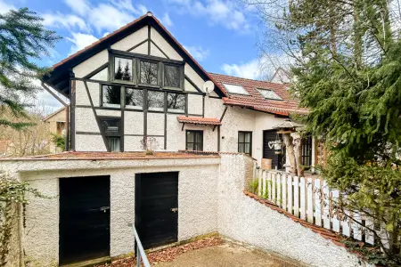 Ansicht der Immobilie: Einzigartige Maisonettewohnung mit Kamin & Klimagerät – diese Wohnung gibt es nur einmal! (Titelbild)