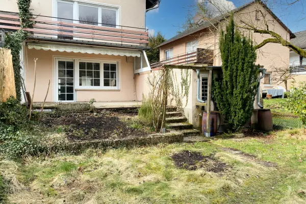 Rückansicht/ Garten