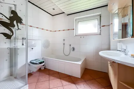 Tageslichtbad-Bad-EG