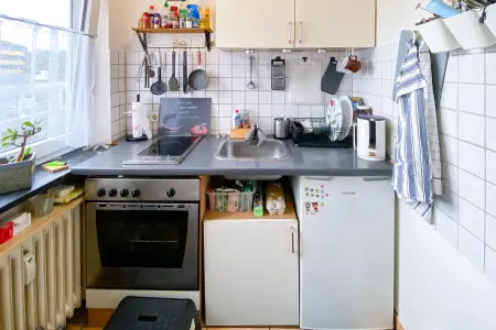 Küche Whg. 2. OG li. der Immobilie: Investieren in Toplage: Wohn- und Geschäftshaus im Herzen von Hanau (Foto)