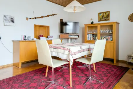 EG-Essen der Immobilie: Spitzen-Lage in Erbach – Atrium-Bungalow mit ehemaliger Praxis! (Foto)