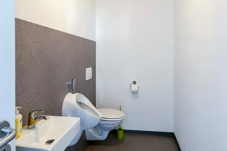 EG_WC