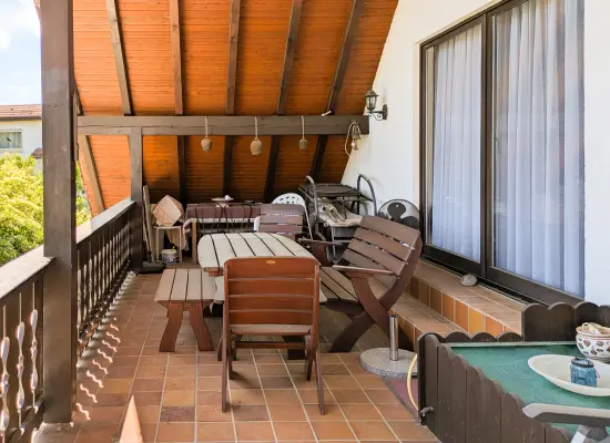 Dachterrasse der Immobilie: 1 Haus 2 Wohnungen? Eigentlich beides! Viel Platz & viele Möglichkeiten in zentraler Lage von Erbach (Foto)