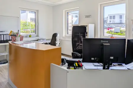 BG-Empfang der Immobilie: Neuwertiges Gewerbeobjekt – Büro-Gebäude, Lager- & Werk-Halle
in Erbach! (Foto)