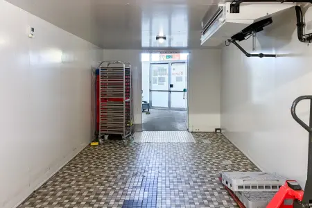 Kühlraum der Immobilie: Produktionshalle mit vielseitigen Nutzungsmöglichkeiten in zentraler Lage von Klein-Umstadt (Foto)