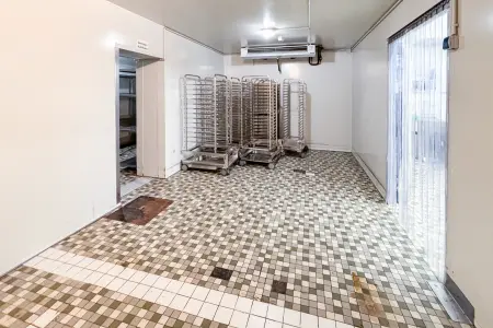 Kühlraum der Immobilie: Produktionshalle mit vielseitigen Nutzungsmöglichkeiten in zentraler Lage von Klein-Umstadt (Foto)