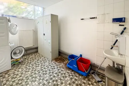 Waschküche der Immobilie: Produktionshalle mit vielseitigen Nutzungsmöglichkeiten in zentraler Lage von Klein-Umstadt (Foto)