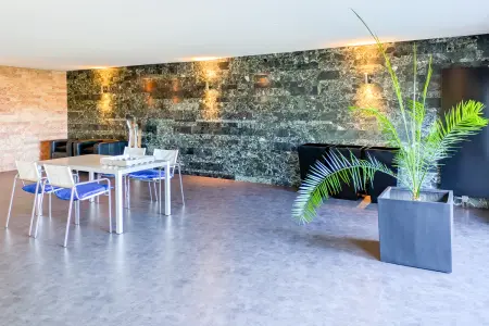 UG Konferenzraum I