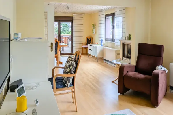 Wohnen der Immobilie: Einzugsbereites Einfamilienhaus wartet auf Sie: Interessan...