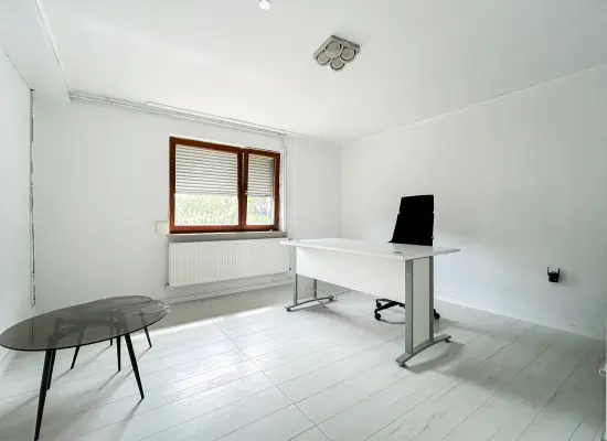 Büro der Immobilie: Ihr neues Familienglück in Breitendiel – Großzügig, modern und mit herrlichem Außenbereich! (Foto)