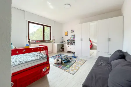 Kinderzimmer der Immobilie: Ihr neues Familienglück in Breitendiel – Großzügig, modern und mit herrlichem Außenbereich! (Foto)