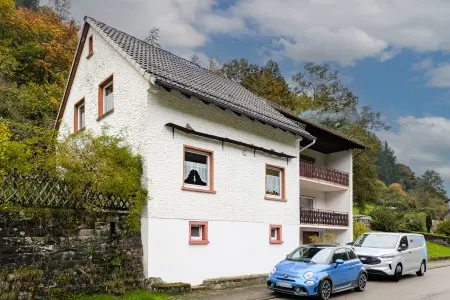 Ansicht_SO der Immobilie: Interessante Immobilie mit großem Grundstück im ruhigen, von Natur umgebenen Sensbachtal! (Foto)