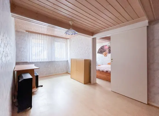 Kinderzimmer der Immobilie: Mehrgenerationenhaus - Großzügiges Einfamilienhaus mit viel Platz und Charme in Mainnähe! (Foto)