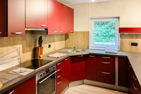 EG Kochen der Immobilie: Selbermacher aufgepasst: Haus mit großem, naturnahen Grundstück und vielen Nutzungs-Möglichkeiten! (Foto)