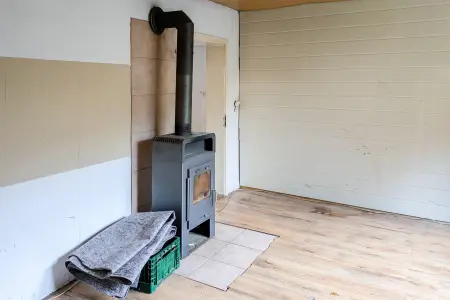 EG Schlafen der Immobilie: Selbermacher aufgepasst: Haus mit großem, naturnahen Grundstück und vielen Nutzungs-Möglichkeiten! (Foto)