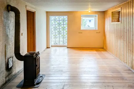 UG Raum 1 der Immobilie: Selbermacher aufgepasst: Haus mit großem, naturnahen Grundstück und vielen Nutzungs-Möglichkeiten! (Foto)