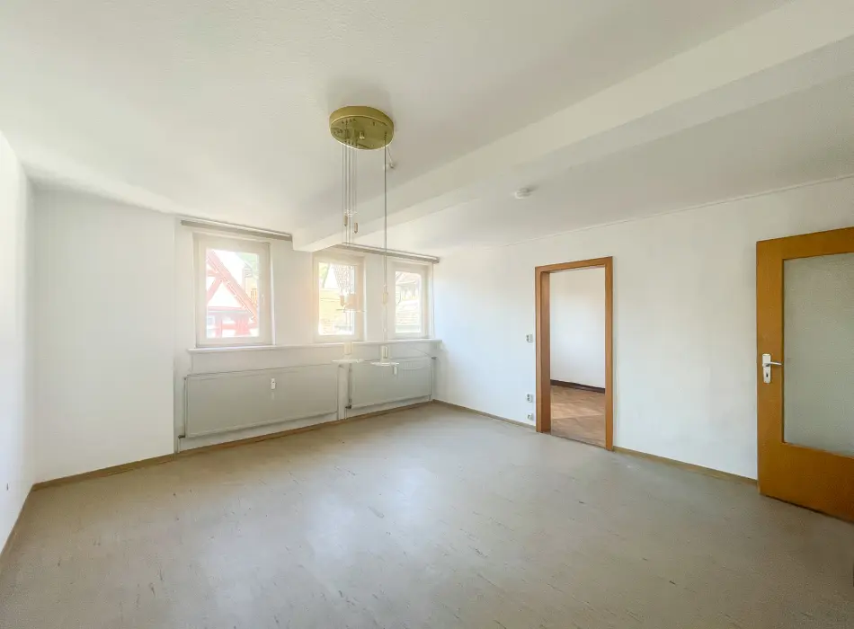 der Immobilie: Ein Haus mit Geschichte – und Raum für ein neues Kapitel! (Titelbild)