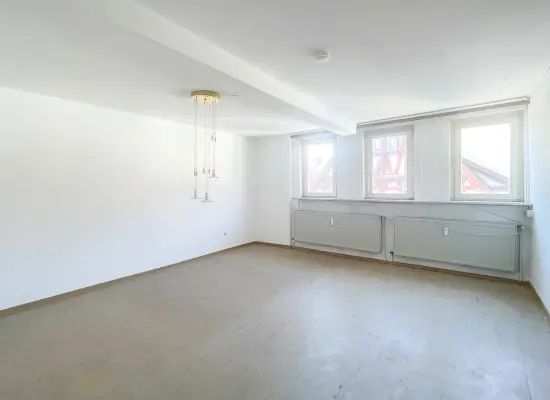 der Immobilie: Ein Haus mit Geschichte – und Raum für ein neues Kapitel! (Foto)