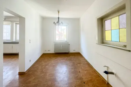 der Immobilie: Ein Haus mit Geschichte – und Raum für ein neues Kapitel! (Foto)