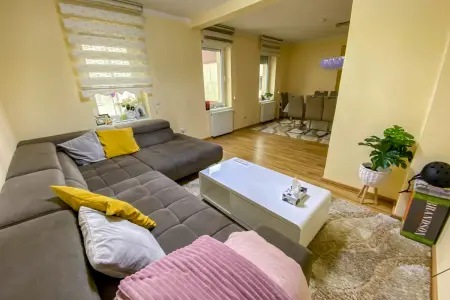 Wohn- und Esszimmer