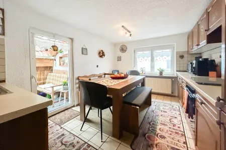 Küche 1. OG der Immobilie: Ein Zuhause zum Verlieben – Platz für Ihre Familie und Ihre Träume! (Foto)