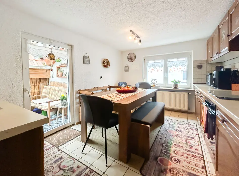 Küche 1. OG der Immobilie: Ein Zuhause zum Verlieben – Platz für Ihre Familie und Ihre Träume! (Foto)