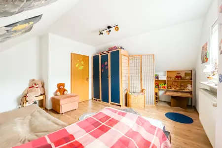 Kinderzimmer der Immobilie: Ein Zuhause zum Verlieben – Platz für Ihre Familie und Ihre Träume! (Foto)