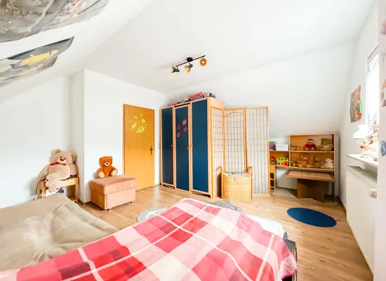 Kinderzimmer der Immobilie: Ein Zuhause zum Verlieben – Platz für Ihre Familie und Ihre Träume! (Foto)