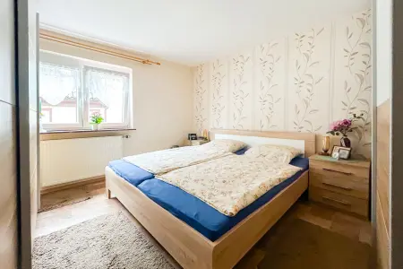Elternschlafzimmer der Immobilie: Ein Zuhause zum Verlieben – Platz für Ihre Familie und Ihre Träume! (Foto)
