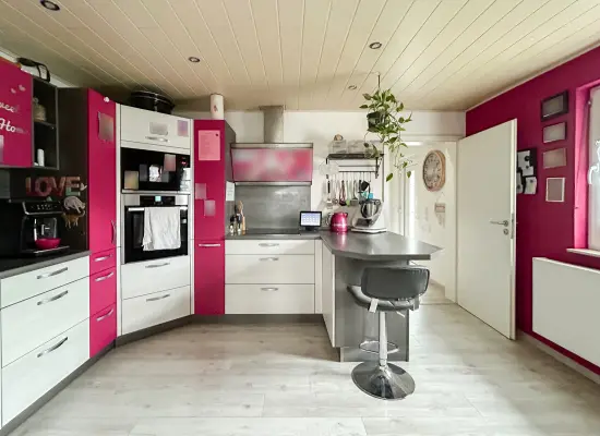 Küche der Immobilie: Platz für die ganze Familie – modernisiertes Einfamilienhaus mit Gartenparadies, Garage und Carport! (Foto)