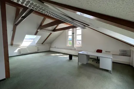 Büroräume der Immobilie: Bürogebäude in Top-Lage von Großheubach (Foto)
