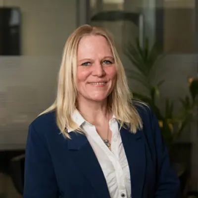 image of agent Sandra Dubiel