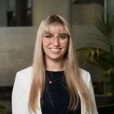 image of agent Vivien Eberhardt